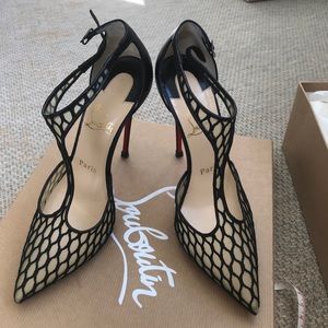 LIKE NEW Christian Louboutin Shoes Size 36.5